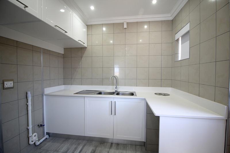 8 Bedroom Property for Sale in Reebok Western Cape